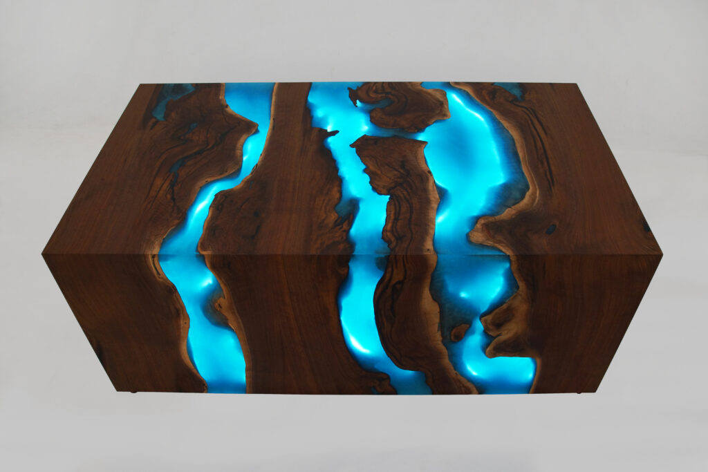 http://Walnut%20Waterfall%20Coffee%20Table%20With%20LED%20Lights%20&%20Blue%20Epoxy%201864%203