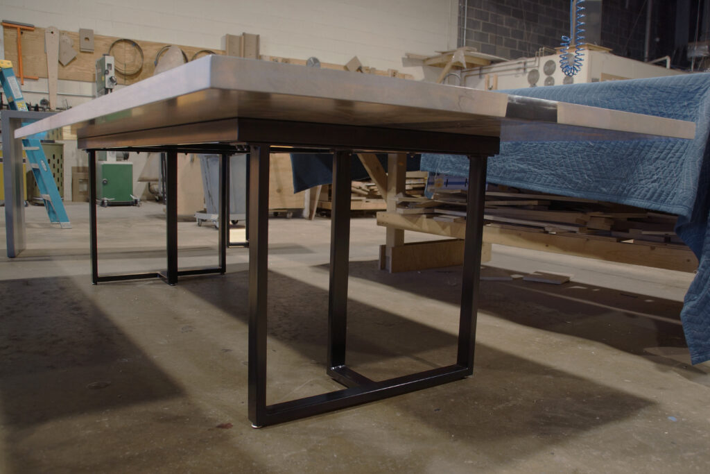 http://Gray%20Stained%20Maple%20River%20Table%20Set%201815%205
