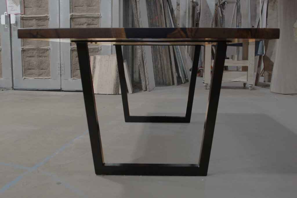 http://Walnut%20Dining%20Table%20With%20Translucent%20Epoxy%201818%205