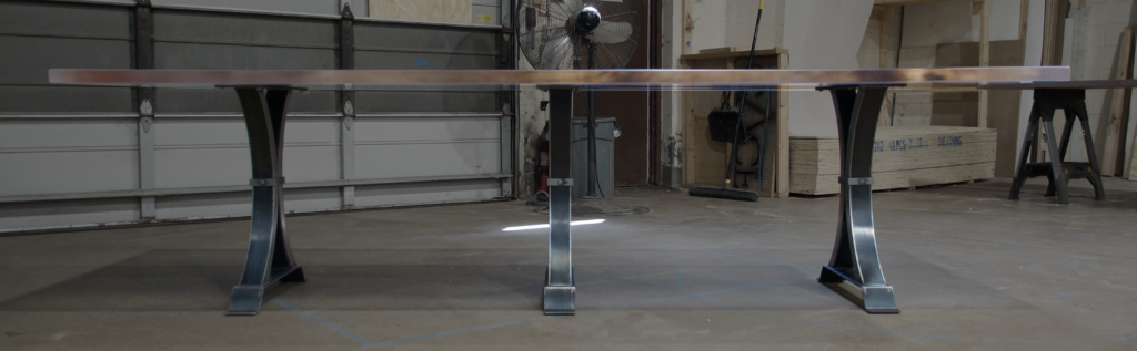 http://Walnut%20Dining%20Table%20With%20Clear%20Epoxy%201943%2010