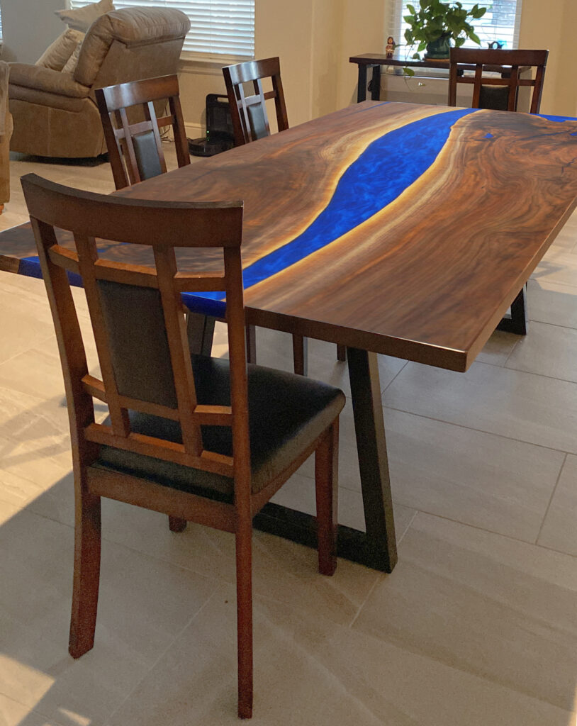http://Walnut%20Dining%20Table%20With%20Blue%20Epoxy%201915