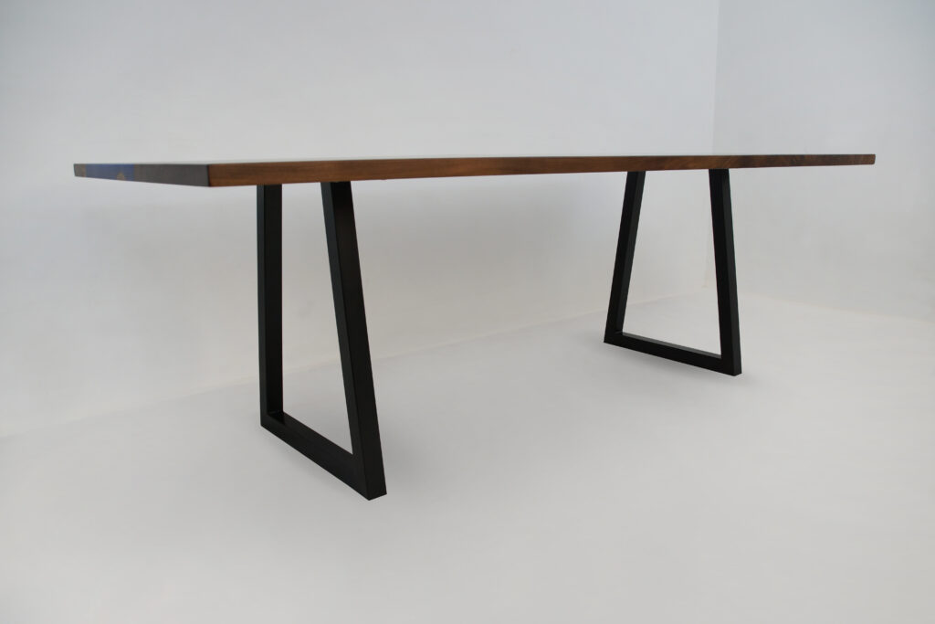 http://Walnut%20Dining%20Table%20With%20Blue%20Epoxy%201915%203