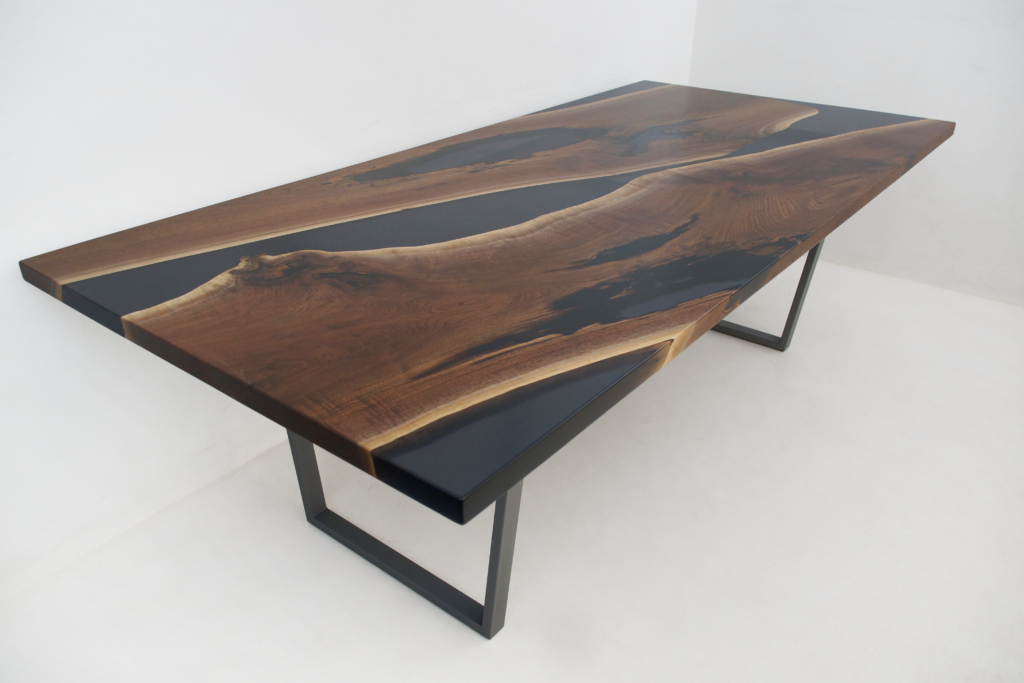 http://Walnut%20Dining%20Table%20With%20Multi%20Angle%20Epoxy%20Rivers%201910%203