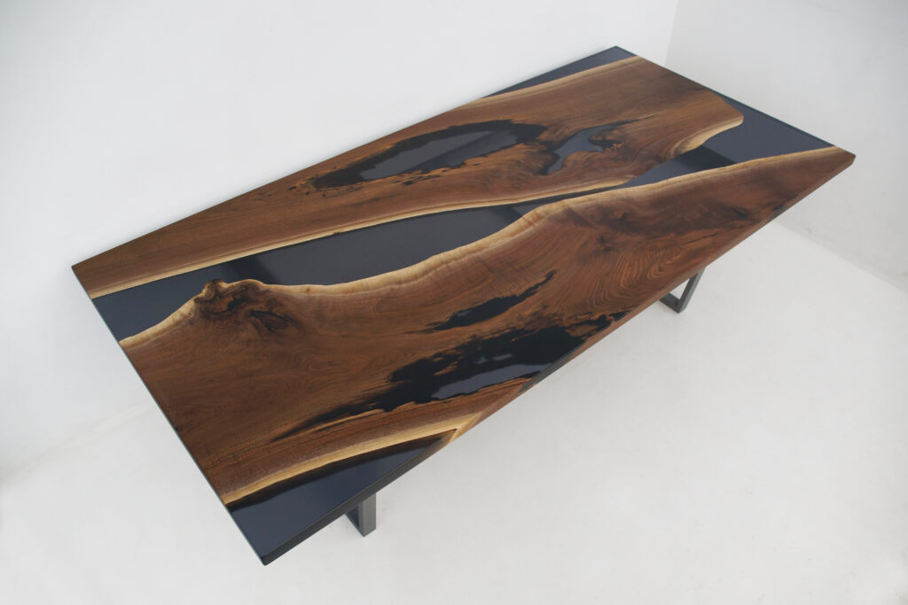 http://Walnut%20Dining%20Table%20With%20Multi%20Angle%20Epoxy%20Rivers%201910
