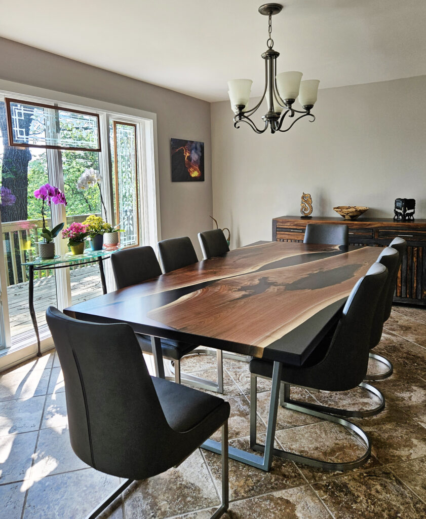 http://Walnut%20Dining%20Table%20With%20Multi%20Angle%20Epoxy%20Rivers%201910%202