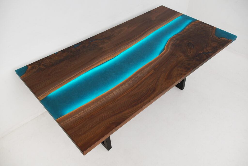 http://LED%20Epoxy%20Dining%20Table%202343