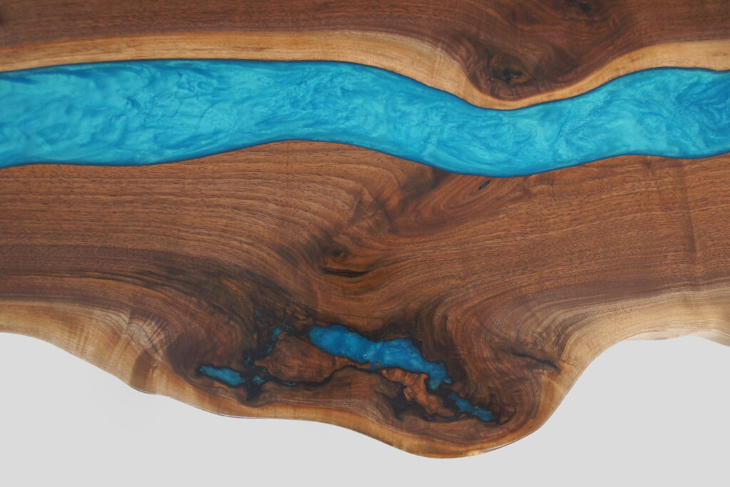 http://Live%20Edge%20Epoxy%20Shelves%202344%207