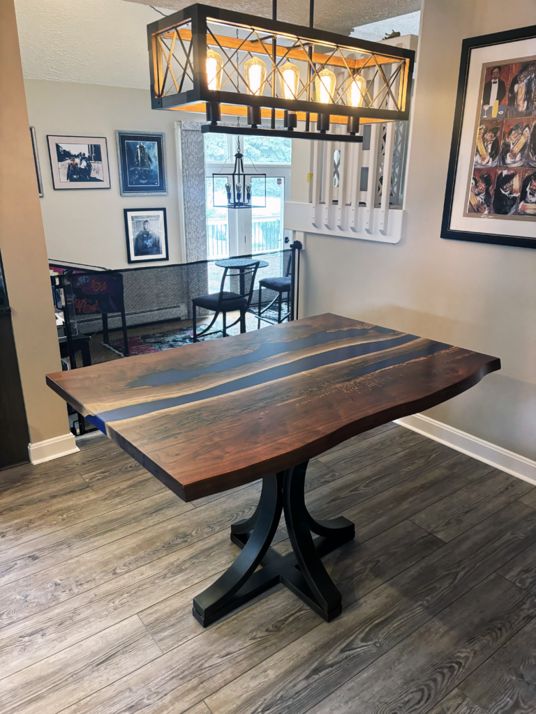 http://Walnut%20Kitchen%20Table%20With%20Deep%20Blue%20Epoxy%20Resin%203