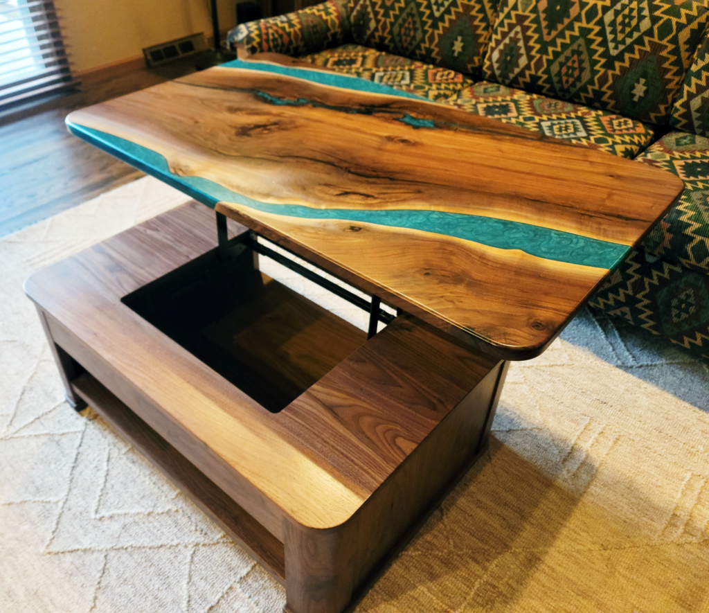 http://Walnut%20Coffee%20Table%20With%20Storage%204