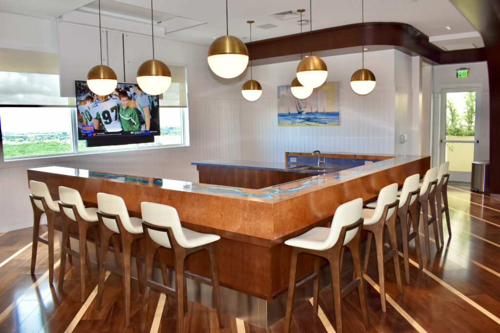 http://Large%20Maple%20Burl%20Bar%20Top%20With%20Embedded%20Seashells%205