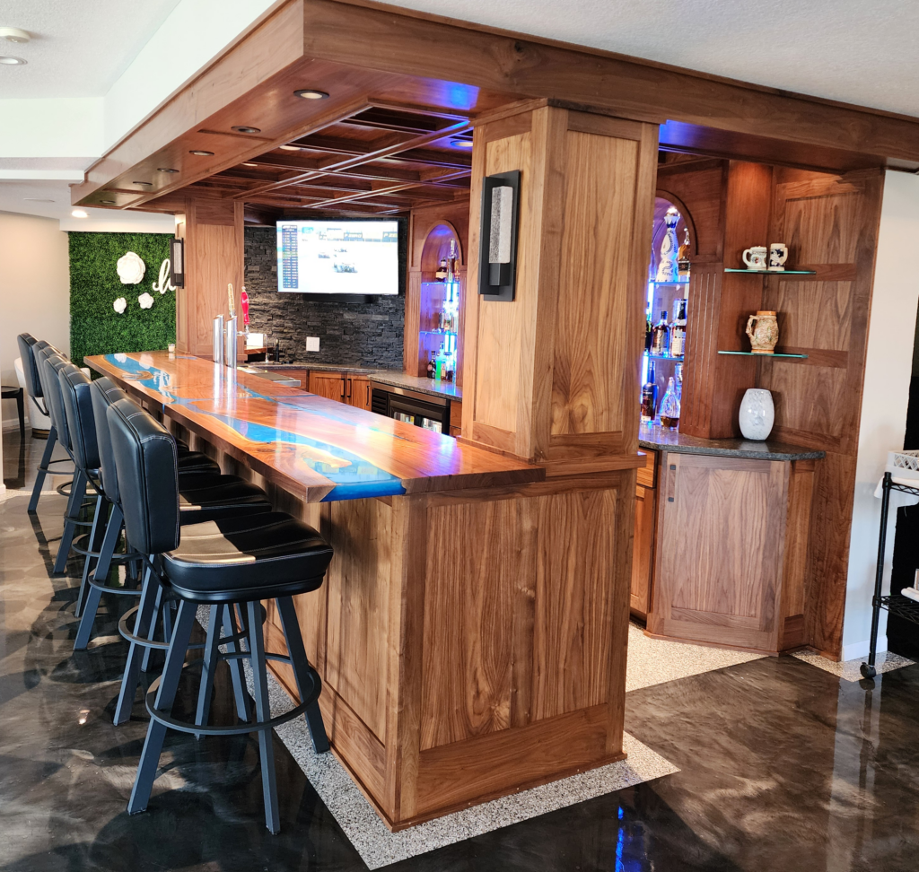 http://LED%20Lit%20Custom%20River%20Countertops%2010
