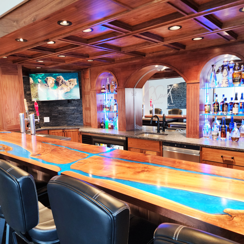 http://LED%20Lit%20Custom%20River%20Countertops%2020