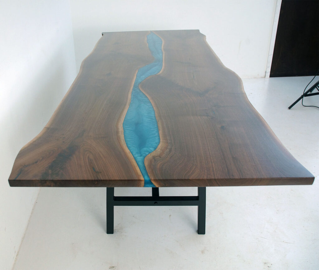 http://Walnut%20Dining%20Room%20Table%20With%20Blue%20Epoxy%20Resin%20River%205