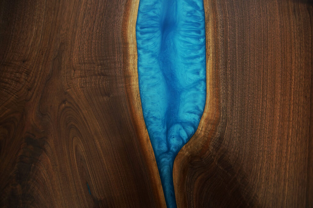 http://Walnut%20Dining%20Room%20Table%20With%20Blue%20Epoxy%20Resin%20River%202
