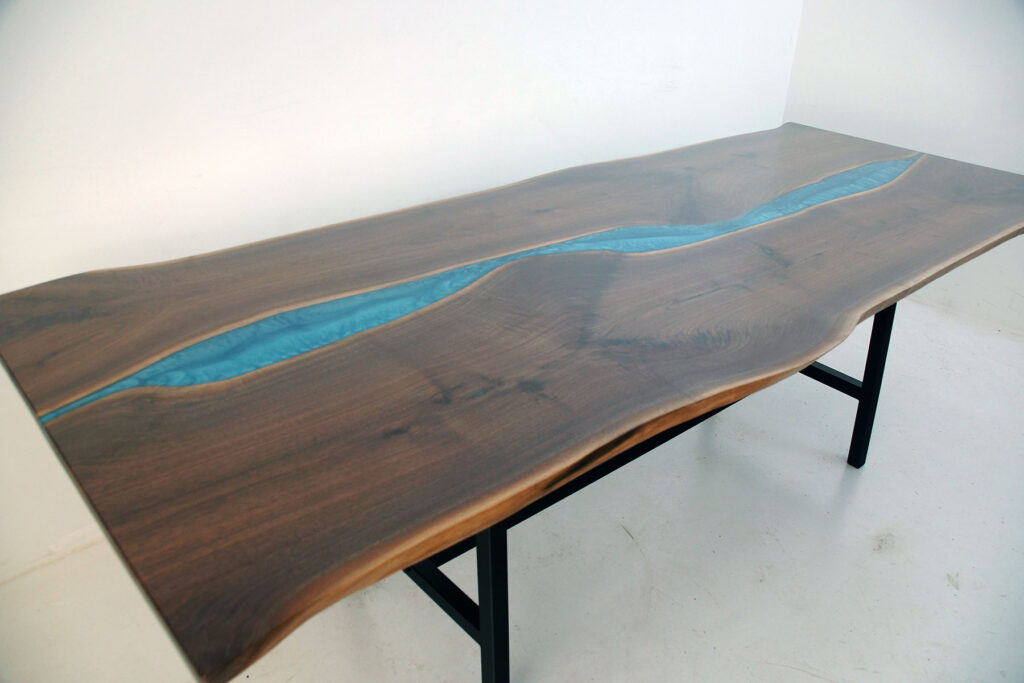 http://Walnut%20Dining%20Room%20Table%20With%20Blue%20Epoxy%20Resin%20River%201