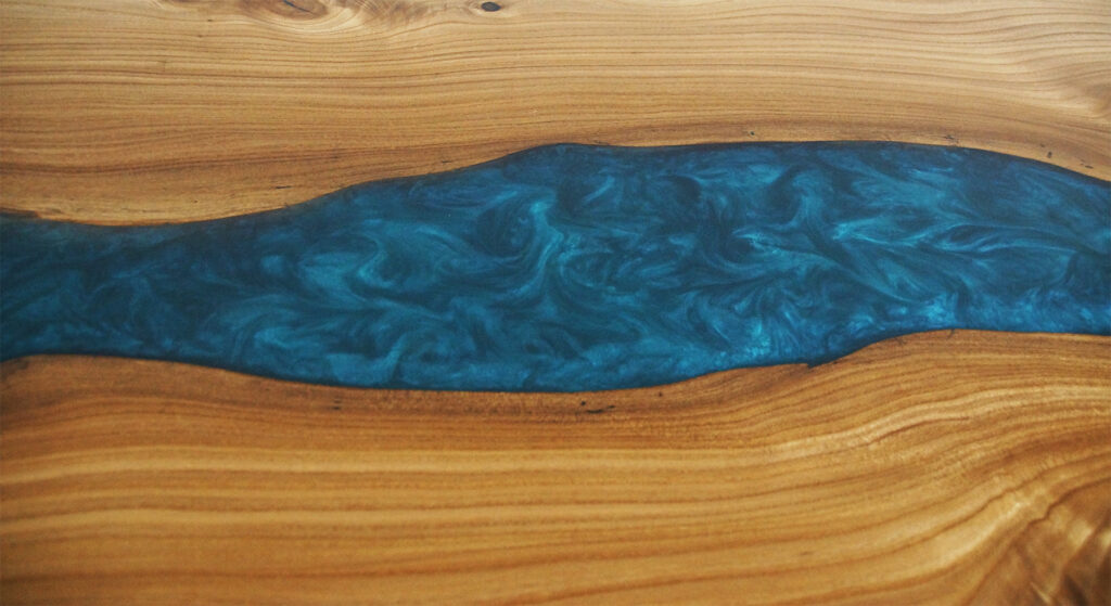 http://Extendable%20Elm%20Dining%20Room%20River%20Table%2013