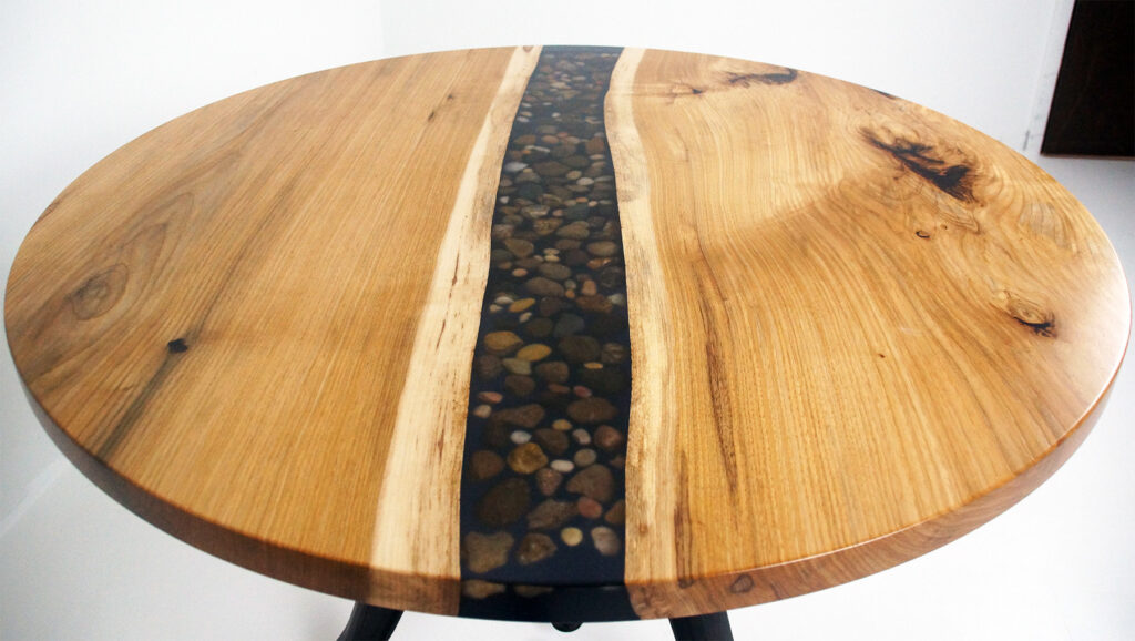 http://Round%20River%20Rock%20Kitchen%20Table%202