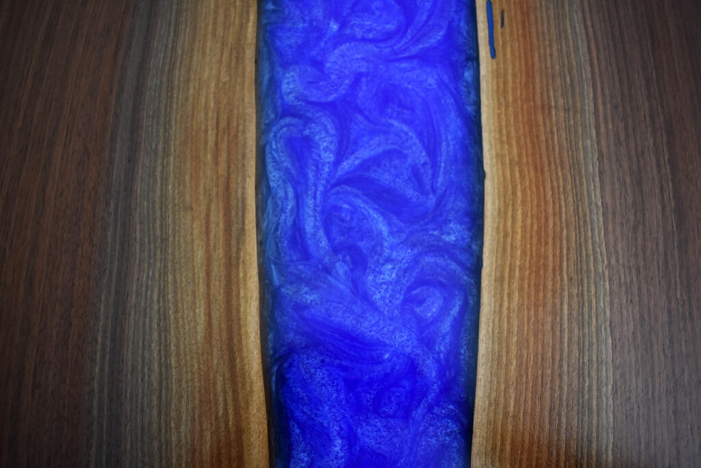 http://Epoxy%20Resin%20River%20Sofa%20Table%20With%20Dual%20Pour%20Blues%2010