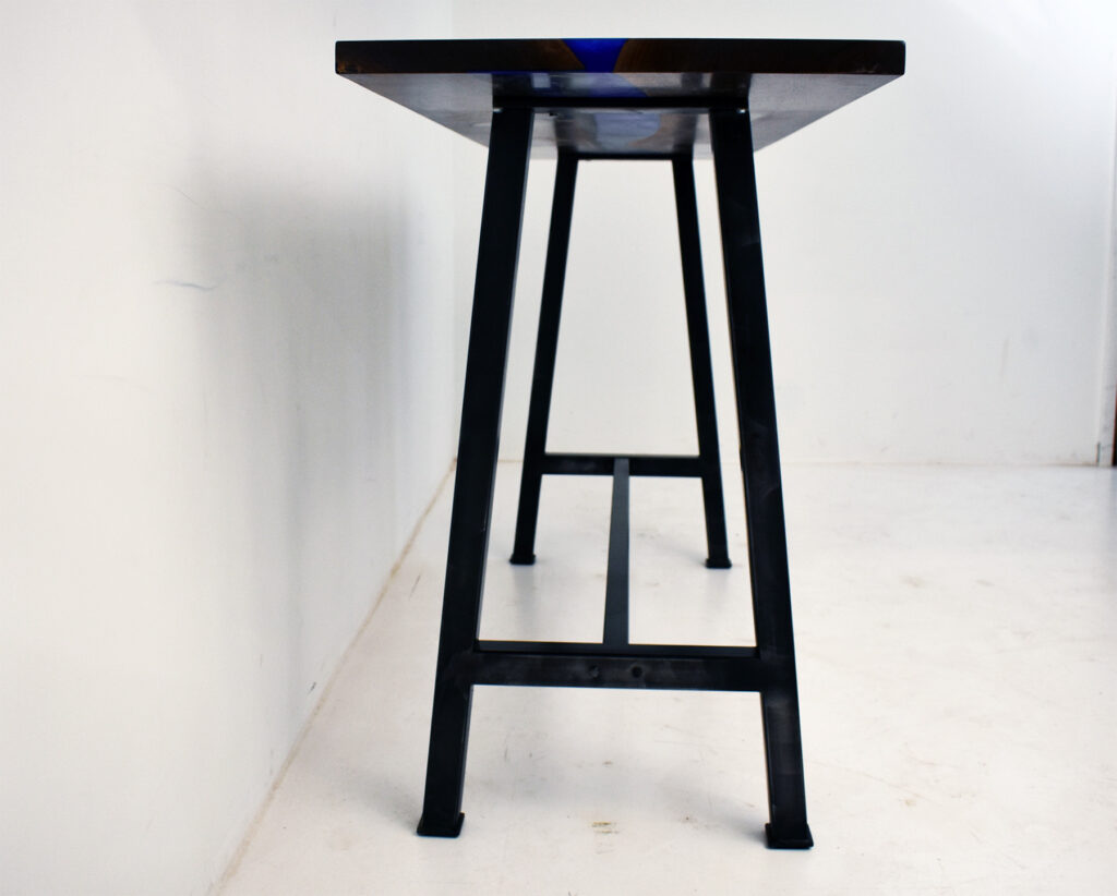 http://Epoxy%20Resin%20River%20Sofa%20Table%20With%20Dual%20Pour%20Blues%206