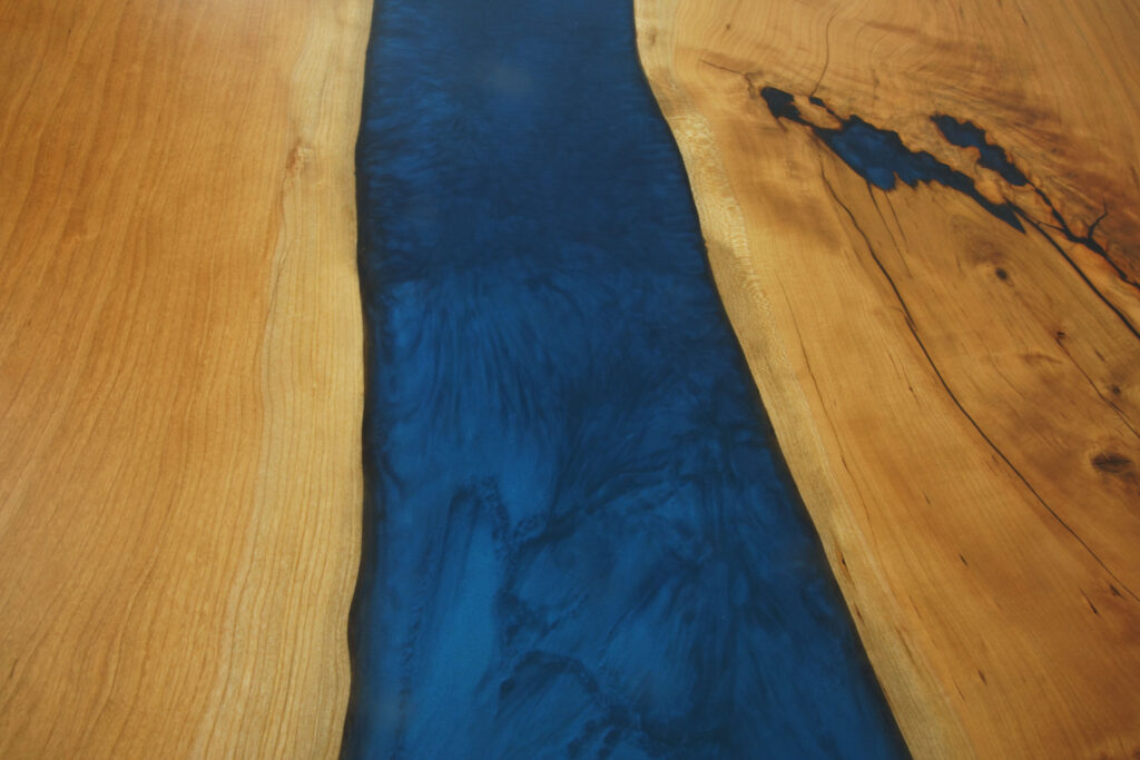 http://Cherry%20Dining%20Table%20With%20Blue%20Resin%20And%20Matching%20Side%20Table%201