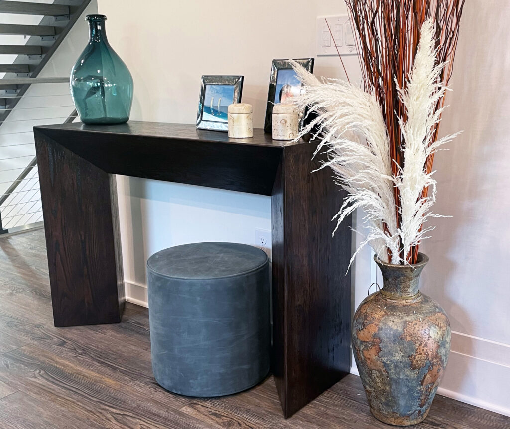 http://Modern%20Solid%20Wood%20Side%20Table%2010