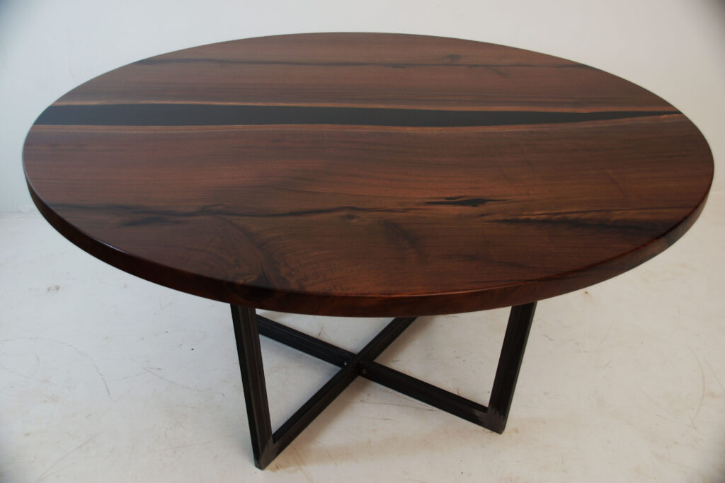 http://Round%20Walnut%20Black%20River%20Table%201