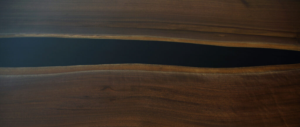 http://Round%20Walnut%20Black%20River%20Table%207
