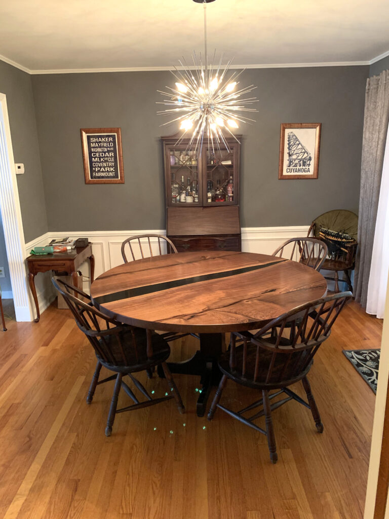 http://Round%20Walnut%20Black%20River%20Table%2012