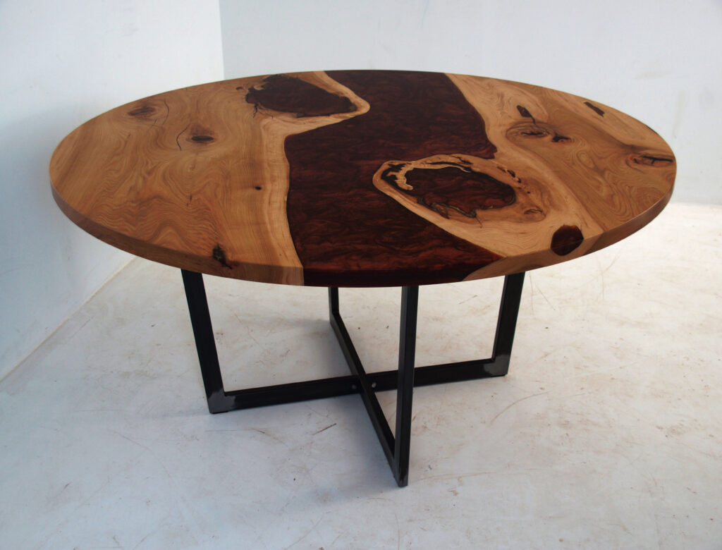 http://Round%20Red%20Epoxy%20Dining%20Table%201