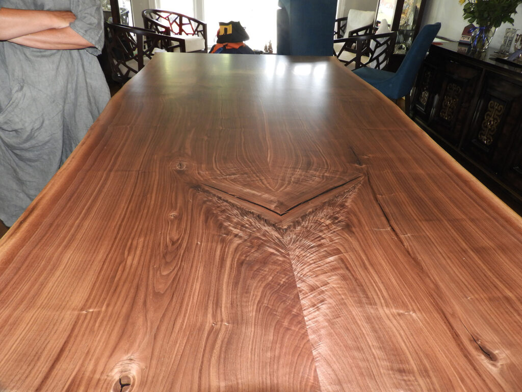 http://Live%20Edge%20Walnut%20Dining%20Table%203