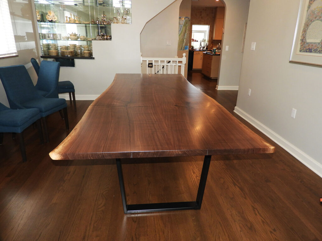 http://Live%20Edge%20Walnut%20Dining%20Table%201