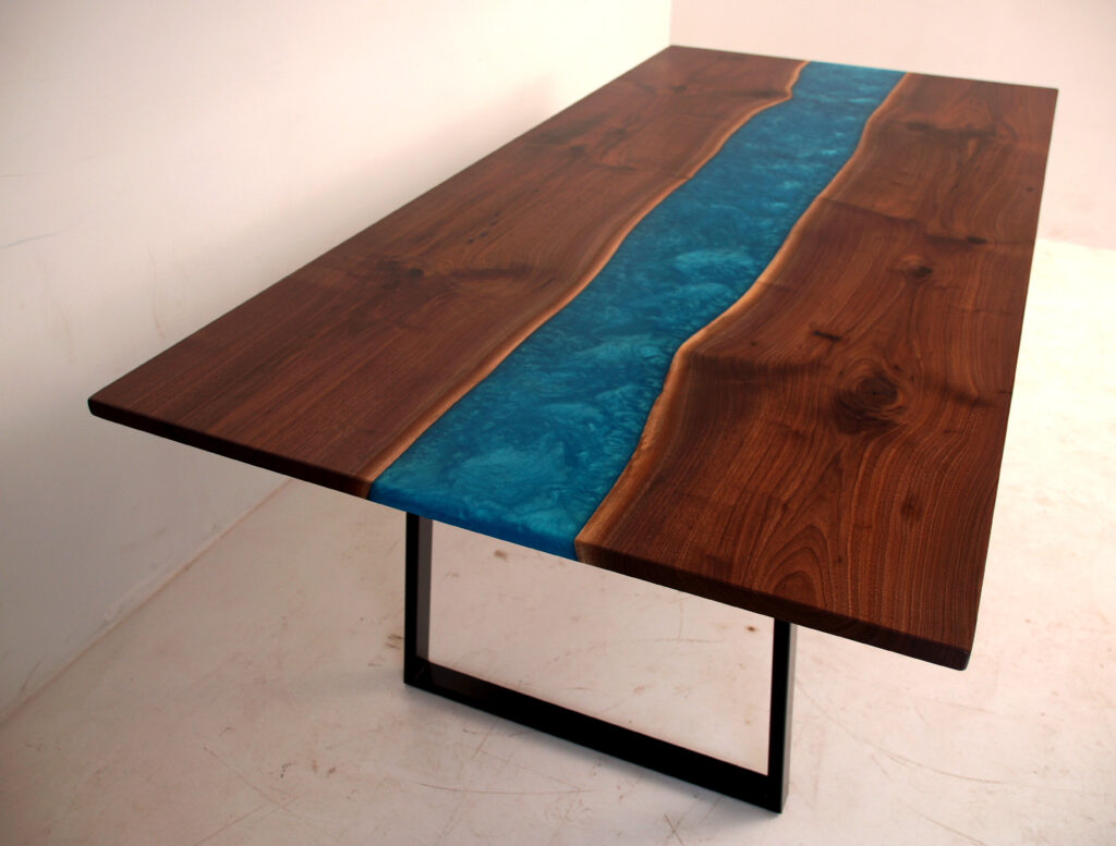 http://Walnut%20Blue%20River%20Dining%20Room%20Table%204