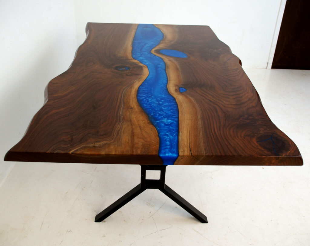 http://Live%20Edge%20Dining%20Room%20Table%20With%20Deep%20Blue%20Resin%20River%203