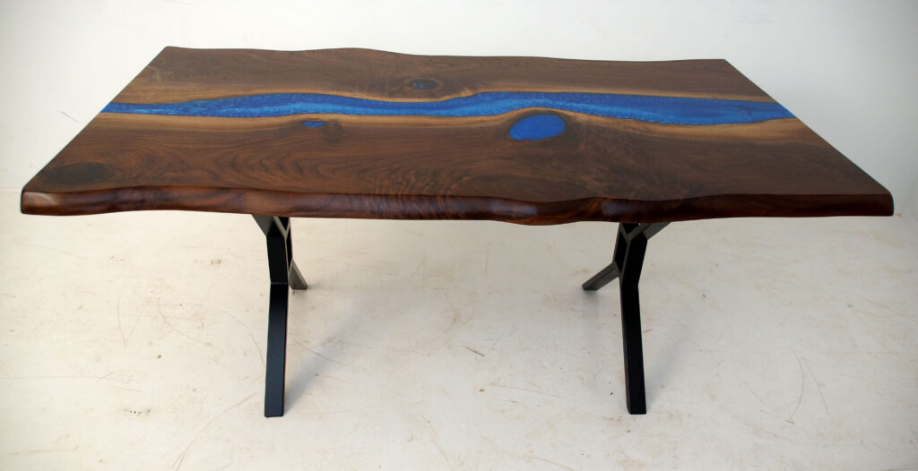 http://Live%20Edge%20Dining%20Room%20Table%20With%20Deep%20Blue%20Resin%20River%202