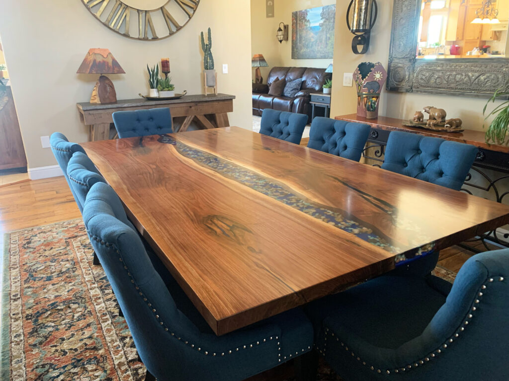 http://Wood%20And%20Resin%20Dining%20Table%20With%20Embedded%20Rocks%20And%20Turquoise%208