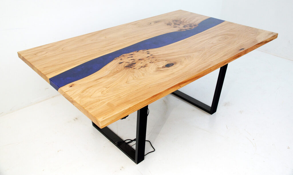 http://Extendable%20Elm%20Dining%20Room%20Table%20With%20LED%20Lights%202