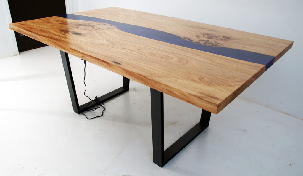 http://Extendable%20Elm%20Dining%20Room%20Table%20With%20LED%20Lights%201