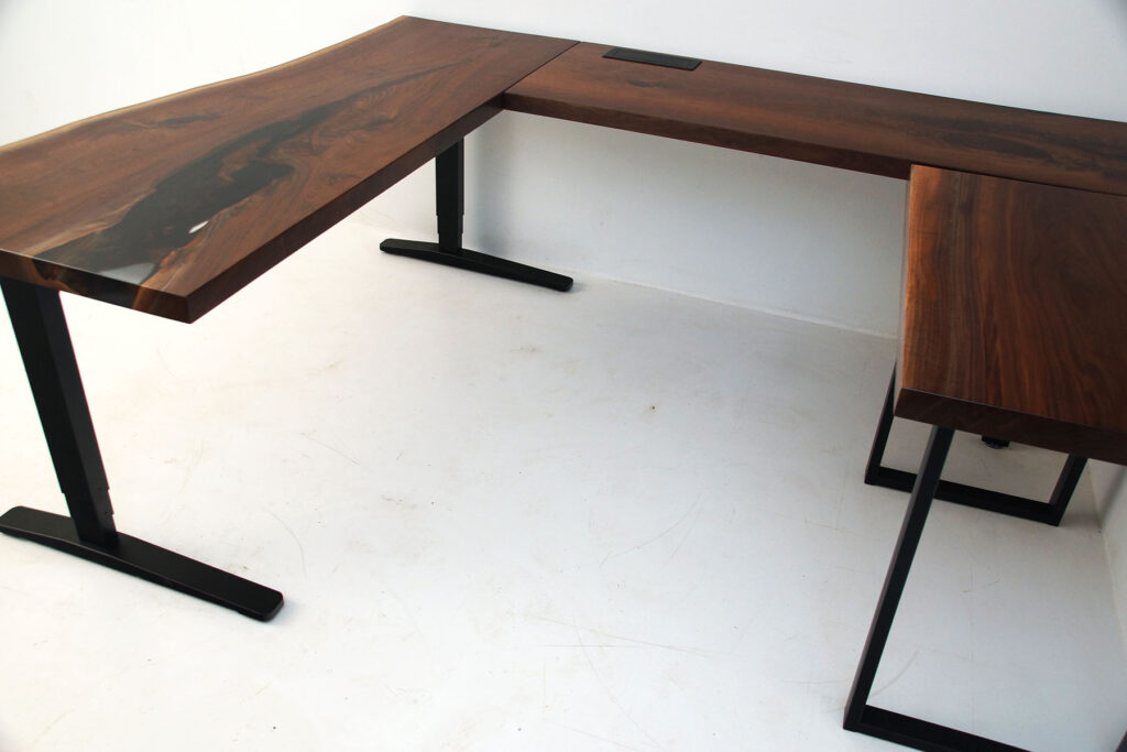 http://Live%20Edge%20Wood%20Slab%20&%20Epoxy%20Resin%20Executive%20Corner%20Desk%206