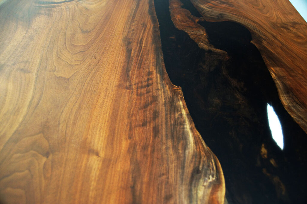 http://Live%20Edge%20Wood%20Slab%20&%20Epoxy%20Resin%20Executive%20Corner%20Desk%204