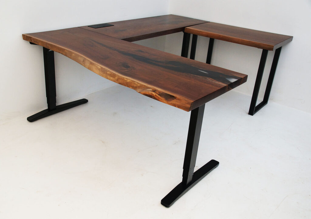http://Live%20Edge%20Wood%20Slab%20&%20Epoxy%20Resin%20Executive%20Corner%20Desk%202