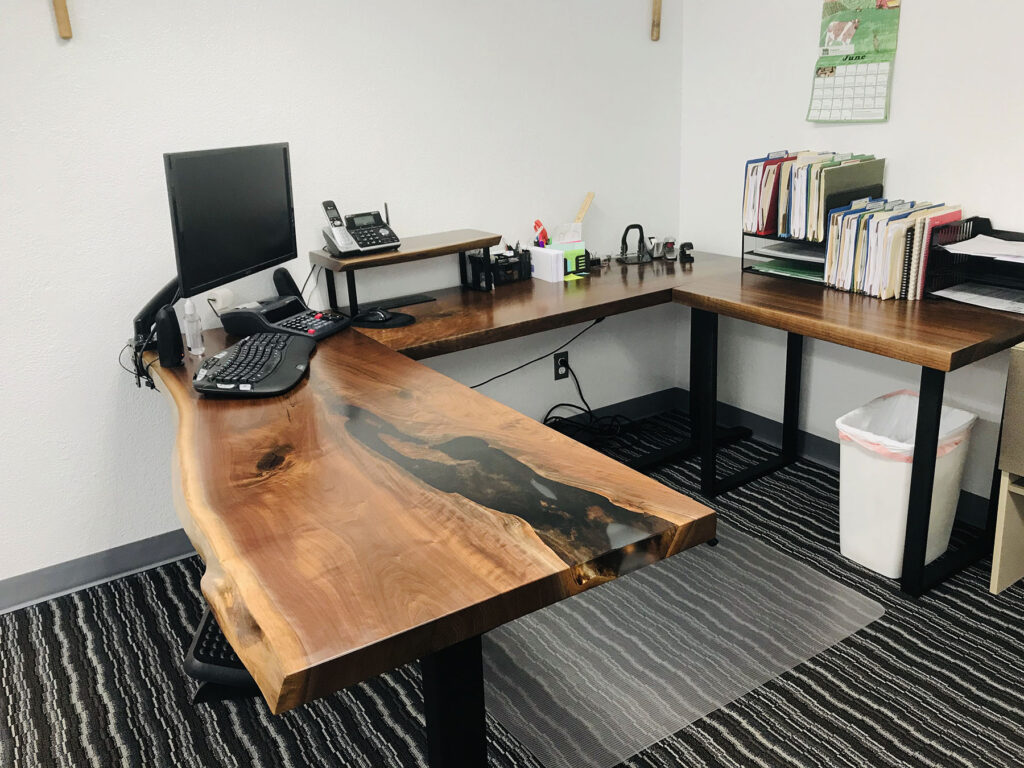 http://Live%20Edge%20Wood%20Slab%20&%20Epoxy%20Resin%20Executive%20Corner%20Desk%201