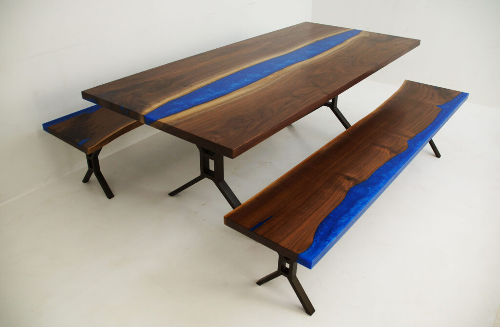 http://Walnut%20River%20Dining%20Table%20With%20Two%20Matching%20Benches%204