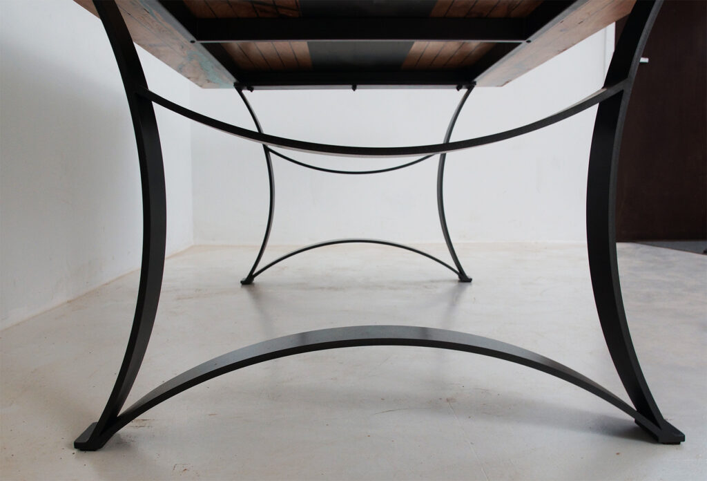 http://Hickory%20Dining%20Table%20With%20Green%20LED%20Lit%20Resin%205