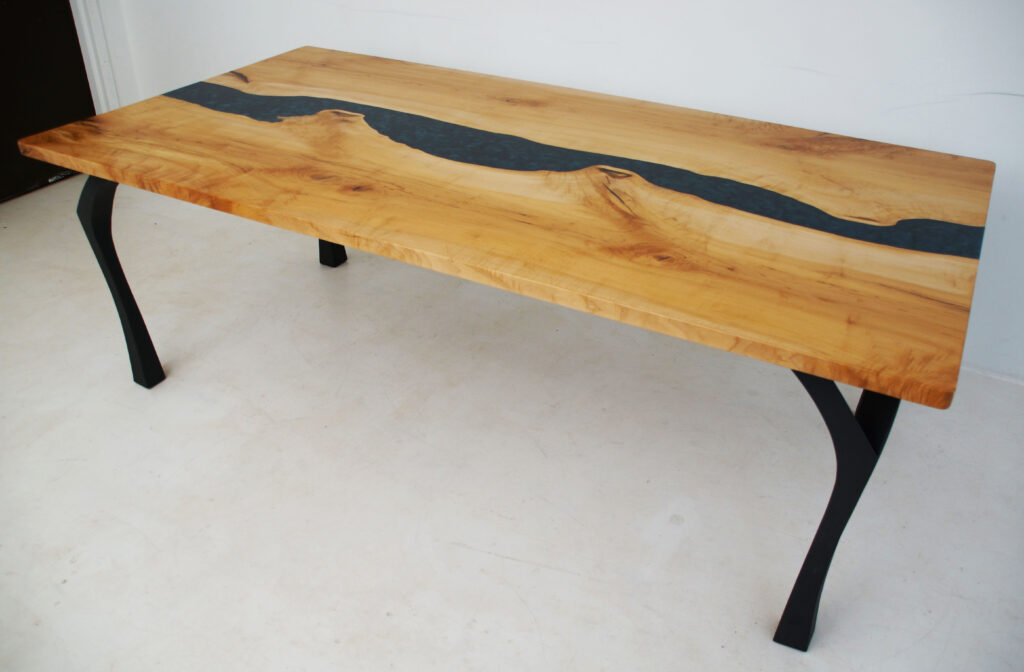 http://Maple%20Dining%20Table%20With%20Deep%20Blue%20Green%20River%204