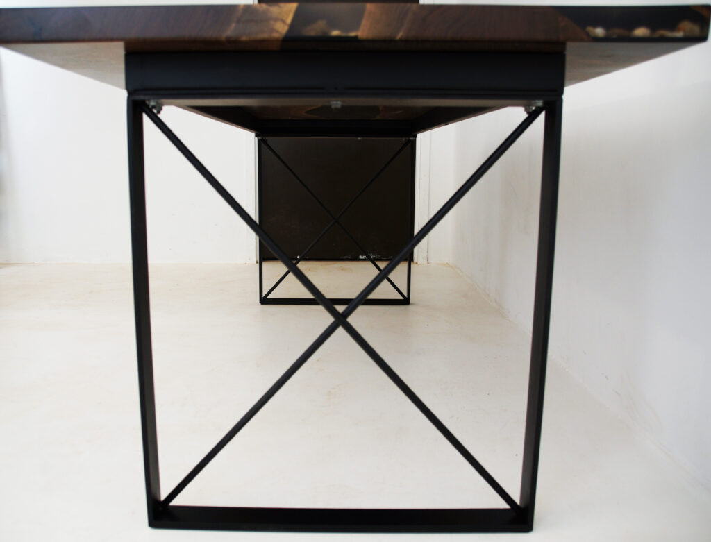 http://Walnut%20River%20Rock%20Desk%208