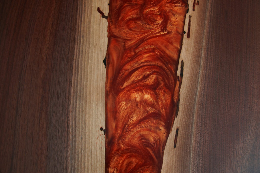 http://Dining%20Table%20With%20Orange%20Resin%205