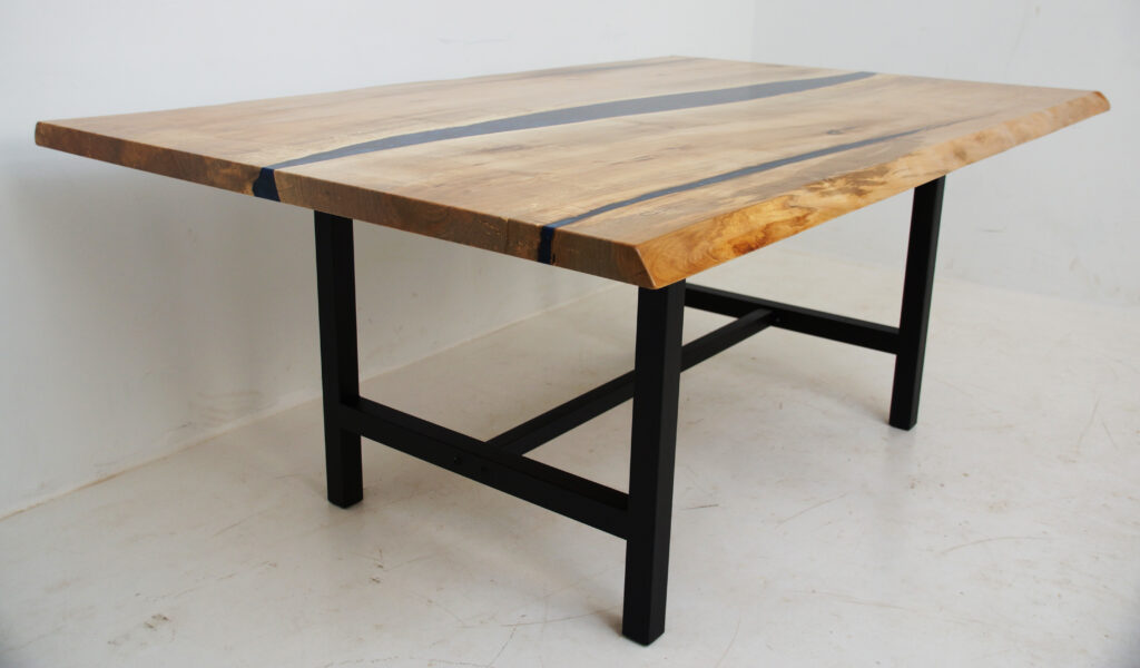http://Maple%20Kitchen%20Table%20With%20Faux%20Live%20Edge%208