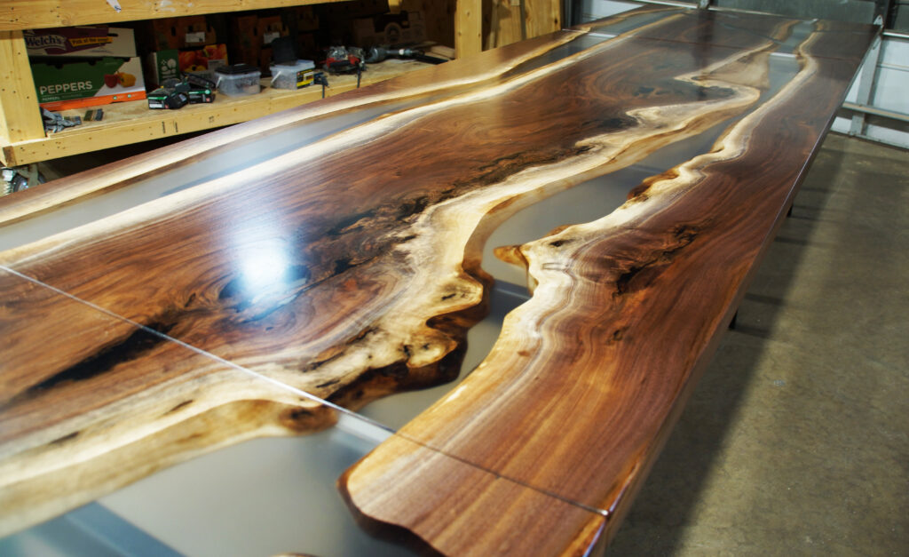 http://Contiguous%20Dining%20Table%20&%20End%20Table%20Set%20With%20Clear%20Epoxy%20Resin%204