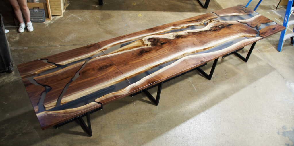 http://Contiguous%20Dining%20Table%20&%20End%20Table%20Set%20With%20Clear%20Epoxy%20Resin%201