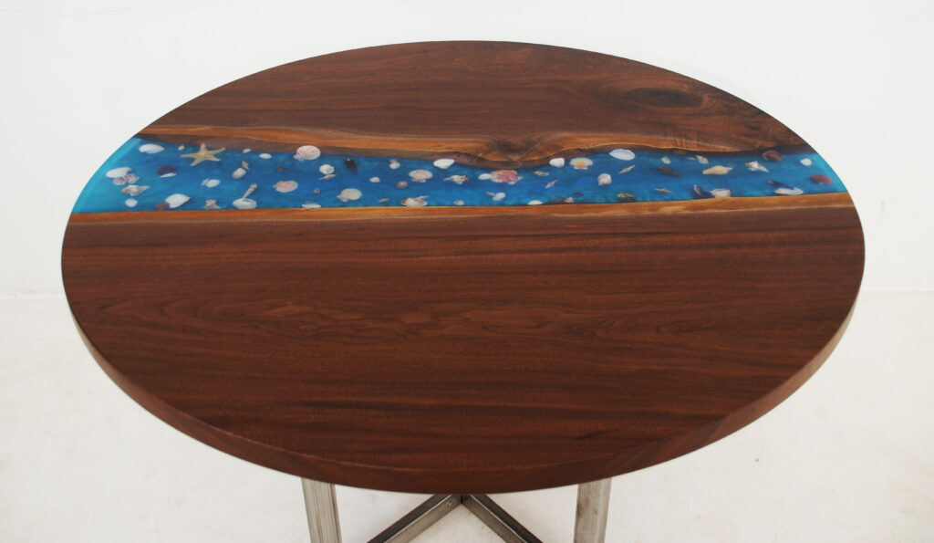 http://LED%20Seashell%20Kitchen%20Table%203